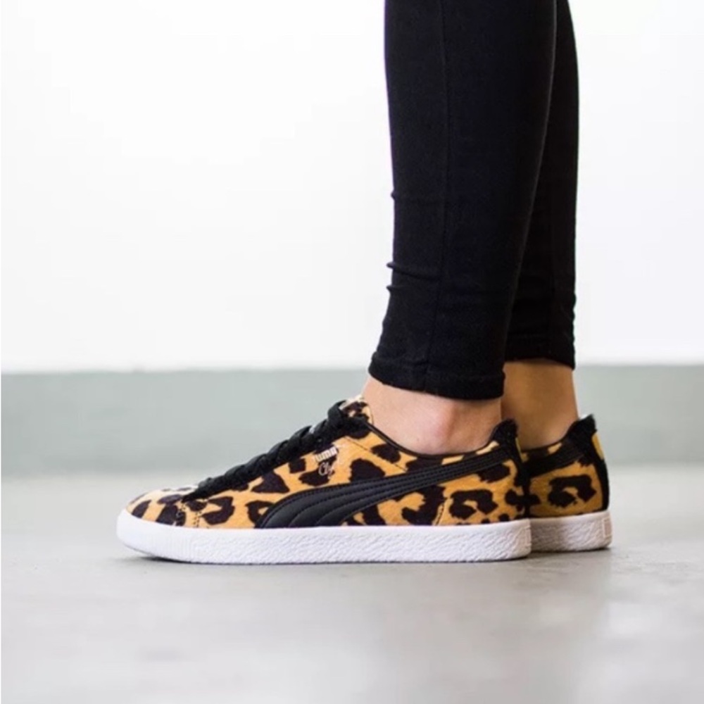 PUMA CLYDE SUITS SNEAKERS VERY RARE!!!PREOWNED SIZE: 8 LEOPARD 🐆